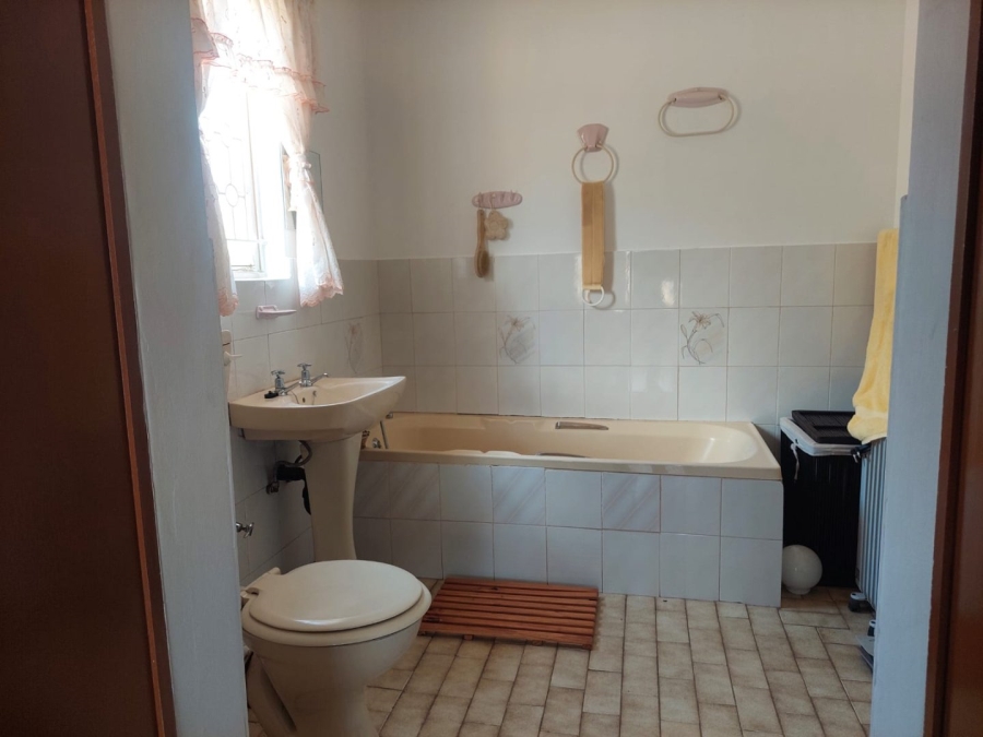 3 Bedroom Property for Sale in Roodepan Northern Cape